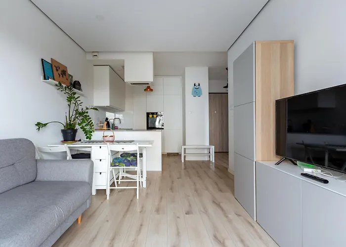 Starowiejska Signature By Bookinghost *